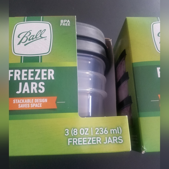 PAIR of Ball Plastic Freezer Jars - Picture 2 of 5
